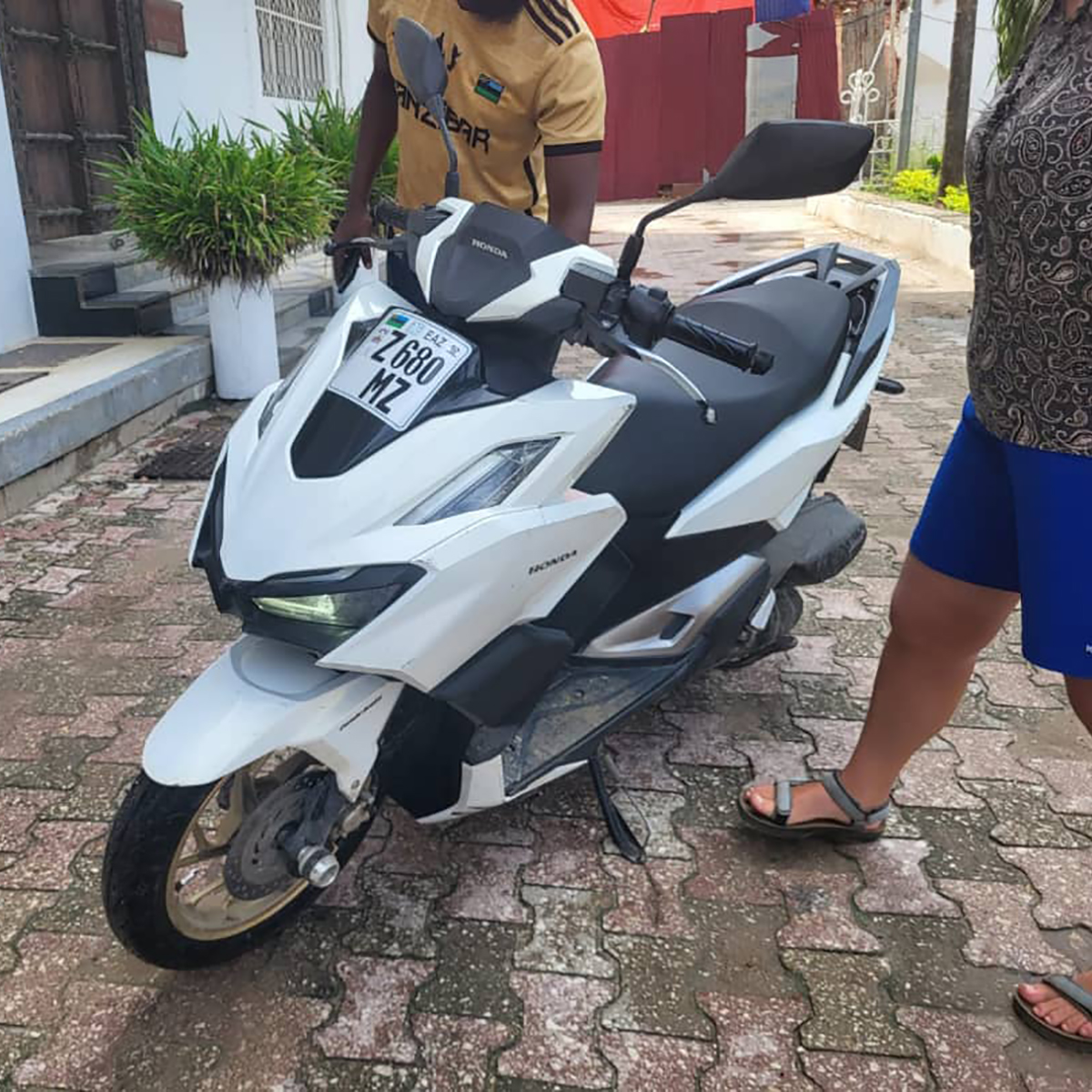 How to rent a scooter